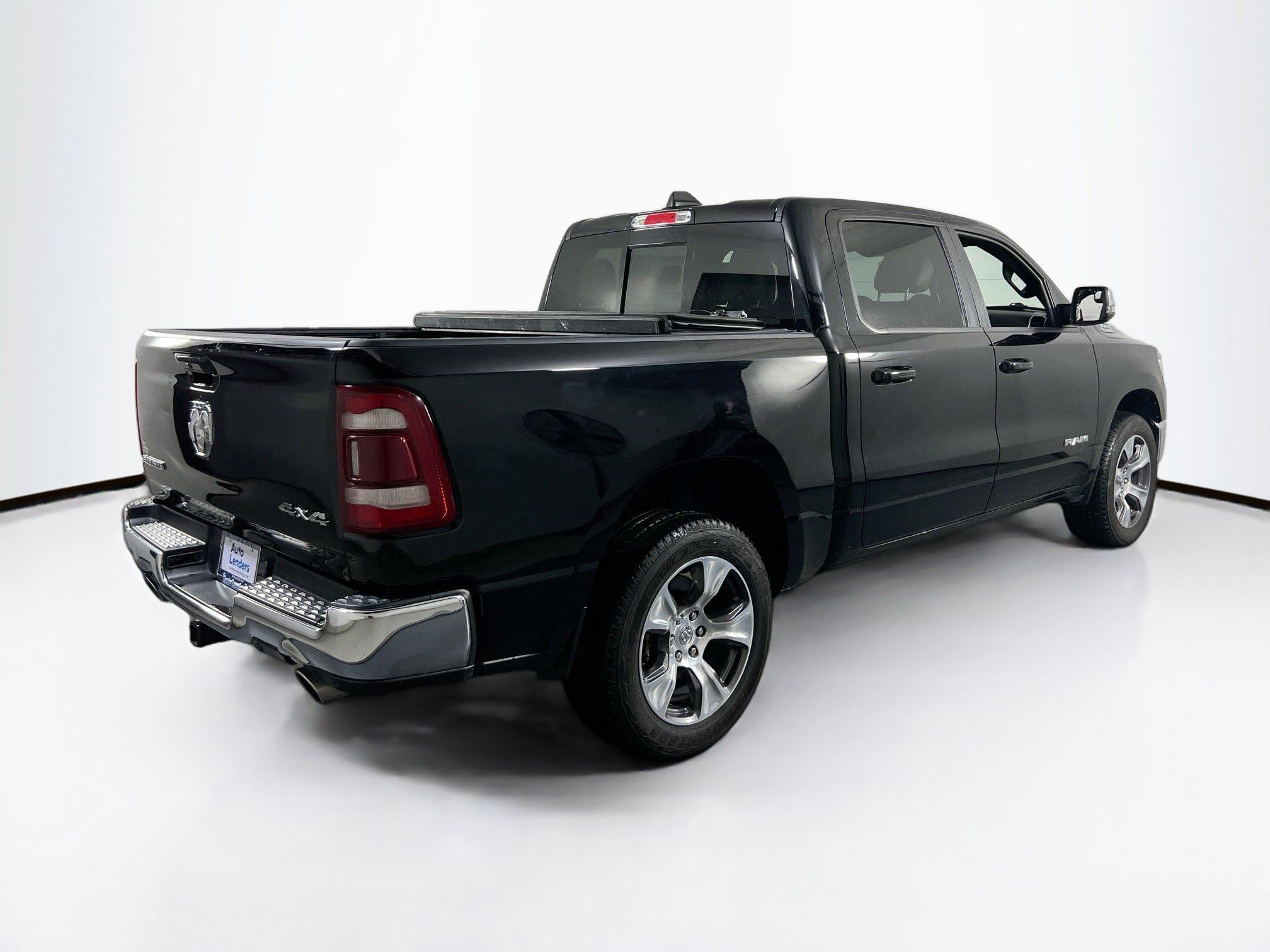 Used 2023 RAM 1500 Laramie AWD/4WD image 5