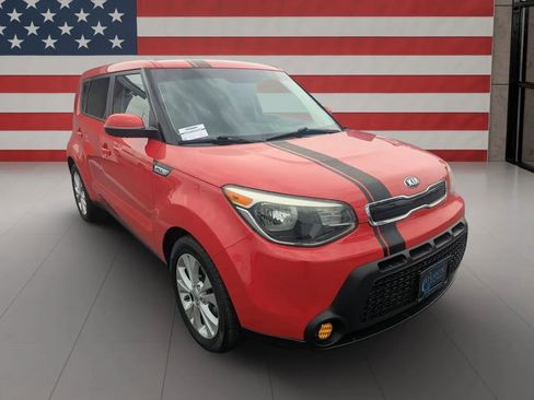 Used 2015 Kia Soul + FWD image 3