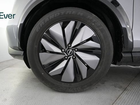 Used 2024 Nissan Ariya EVOLVE+ e-4ORCE image 18