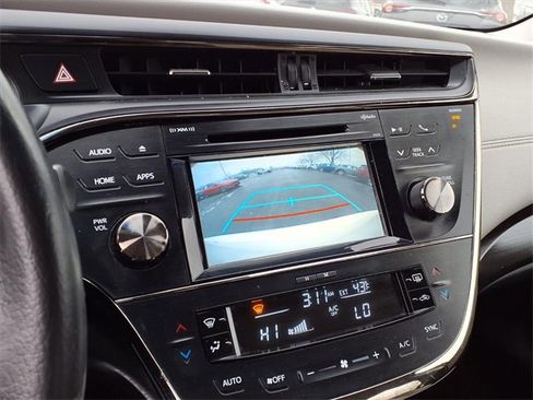 Used 2017 Toyota Avalon XLE image 15