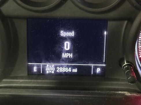 Used 2022 Chevrolet Silverado 1500 Custom image 12