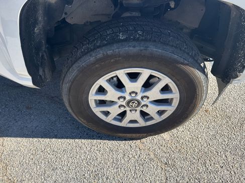 Used 2024 Toyota Tacoma SR5 image 12