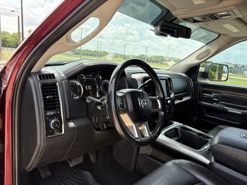 Used 2018 RAM 2500 Laramie w/ Sport Appearance Group AWD/4WD image 16