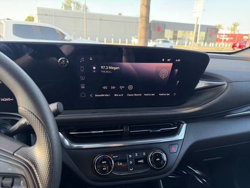 Used 2025 Buick Envista Sport Touring FWD image 19