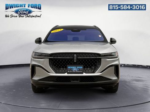 Used 2024 Lincoln Nautilus Reserve w/ Jet Appearance Package (87T) AWD/4WD image 8