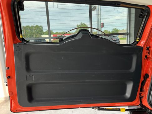Used 2013 Toyota FJ Cruiser 4WD image 21