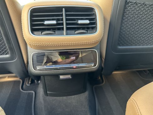 Certified 2024 Mercedes-Benz GLS 450 4MATIC image 43