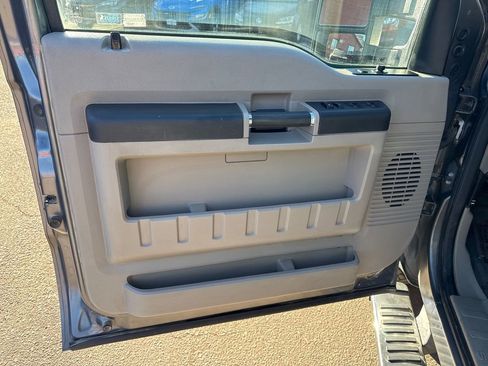 Used 2010 Ford F250 XLT image 10