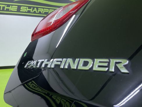 Used 2020 Nissan Pathfinder S image 13