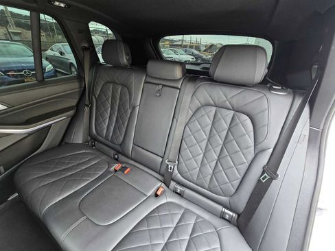 Used 2025 BMW X5 xDrive40i AWD/4WD image 17