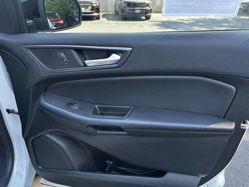 Certified 2023 Ford Edge SE w/ Black Appearance Package AWD/4WD image 36