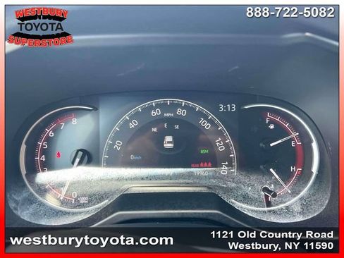 Used 2025 Toyota RAV4 XLE AWD/4WD image 30