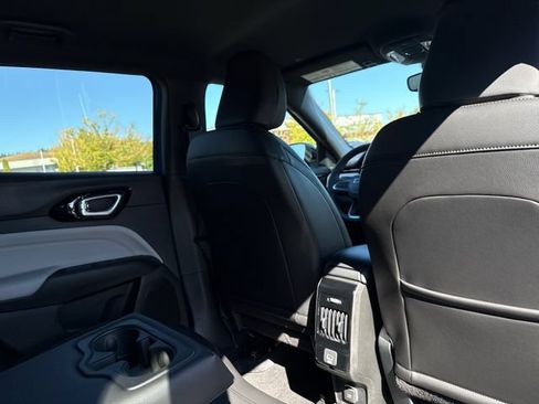 New 2026 Jeep Compass Limited AWD/4WD image 22