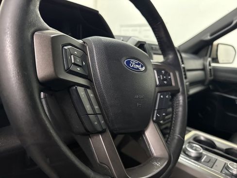 Used 2020 Ford Expedition XLT w/ FX4 Off-Road Package image 36