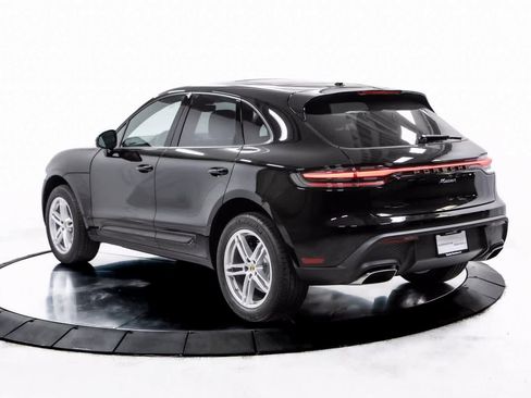 Certified 2025 Porsche Macan image 3