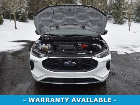 Used 2023 Ford Escape ST-Line image 19