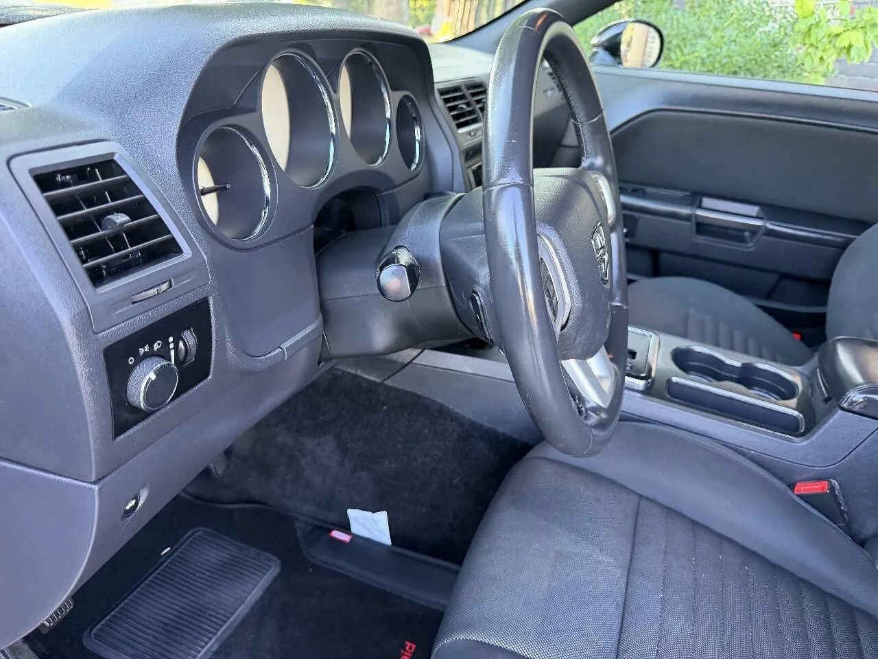 Used 2013 Dodge Challenger SXT RWD image 17