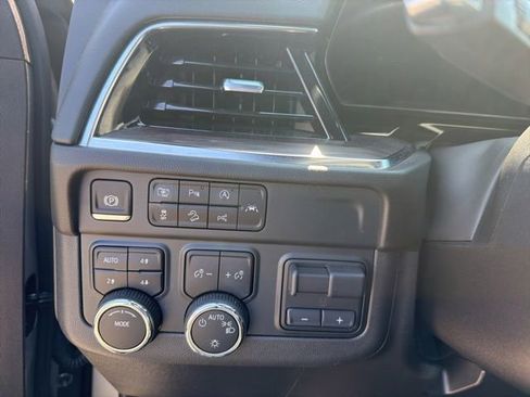 Used 2025 Chevrolet Suburban LS w/ Max Trailering Package AWD/4WD image 8