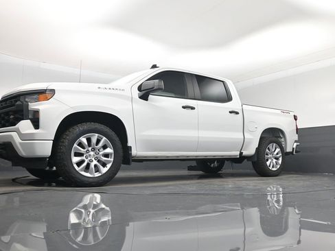 Used 2022 Chevrolet Silverado 1500 Custom image 47