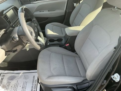 Used 2020 Hyundai Elantra SEL image 10
