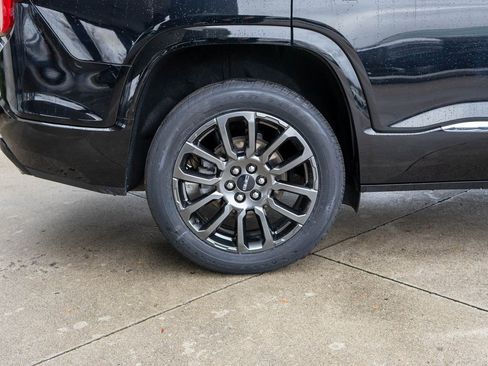 Used 2023 GMC Acadia Denali w/ Black Diamond Edition image 39