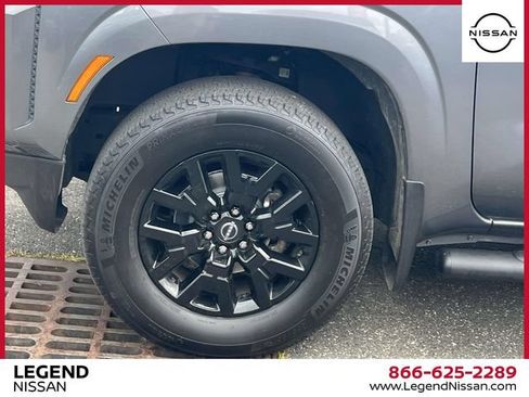 Used 2023 Nissan Frontier SV w/ Midnight Edition Package AWD/4WD image 11