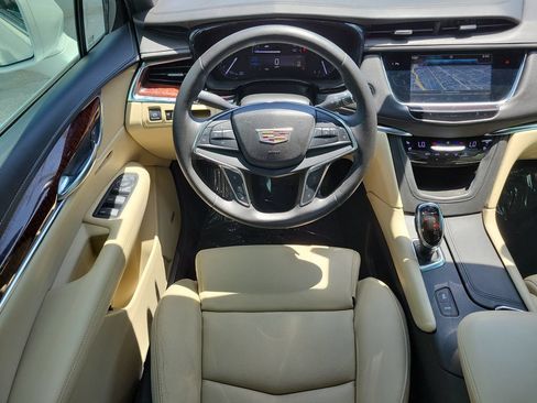 Used 2017 Cadillac XT5 Premium Luxury FWD image 15