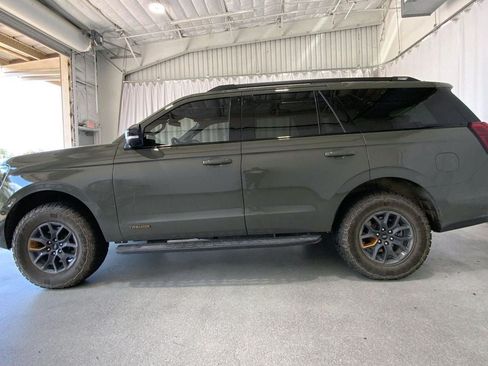 Used 2025 Ford Expedition Tremor AWD/4WD image 26