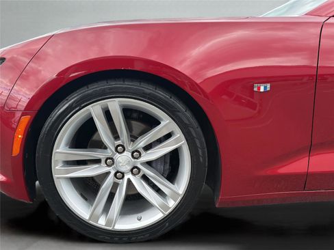 Used 2018 Chevrolet Camaro SS RWD image 37