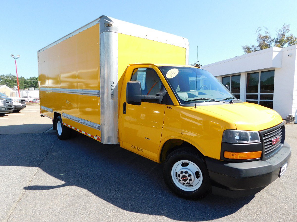 Used 2021 GMC Savana 3500 Extended w/ Power Convenience Package RWD image 1