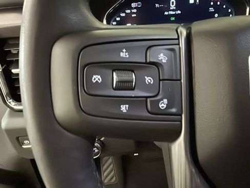 Used 2025 GMC Sierra 3500 Denali Ultimate AWD/4WD image 15