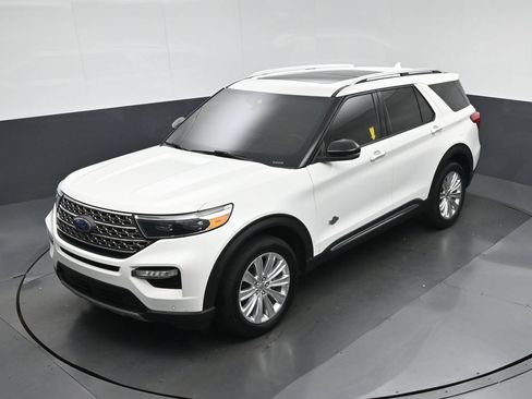 Used 2021 Ford Explorer King Ranch w/ Premium Technology Package AWD/4WD image 79