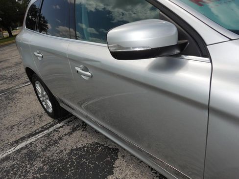 Used 2015 Volvo XC60 T5 AWD/4WD image 11