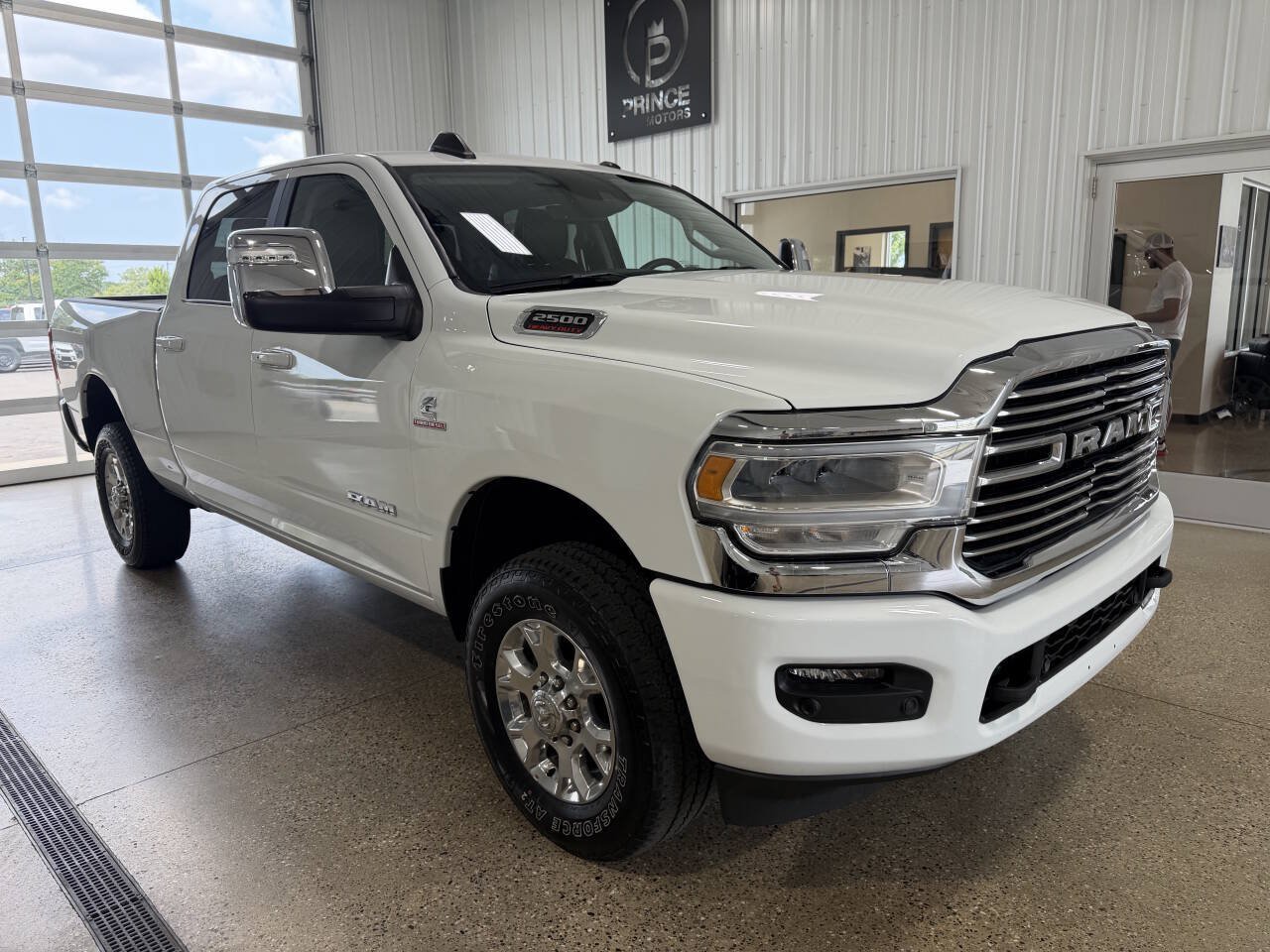 Used 2024 RAM 2500 Laramie w/ Safety Group AWD/4WD image 9