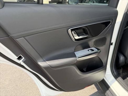 Used 2023 Mercedes-Benz GLC 300 4MATIC image 14