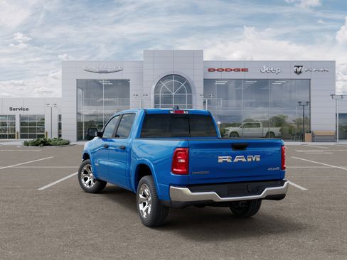 New 2026 RAM 1500 4x4 Crew Cab image 3