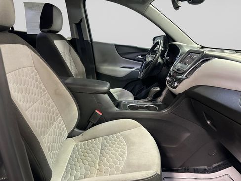 Used 2019 Chevrolet Equinox LT FWD image 22