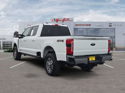 Used 2023 Ford F250 Lariat w/ Lariat Ultimate Package AWD/4WD image 3