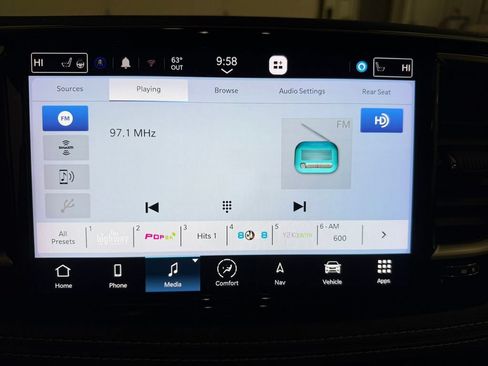 Used 2023 Chrysler Pacifica Limited w/ Uconnect Theater Family Group AWD/4WD image 30