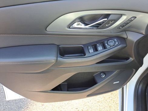 Used 2020 Chevrolet Traverse Premier w/ LPO, Midnight Edition image 20
