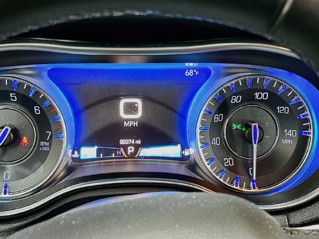 Used 2015 Chrysler 300 Limited RWD image 12