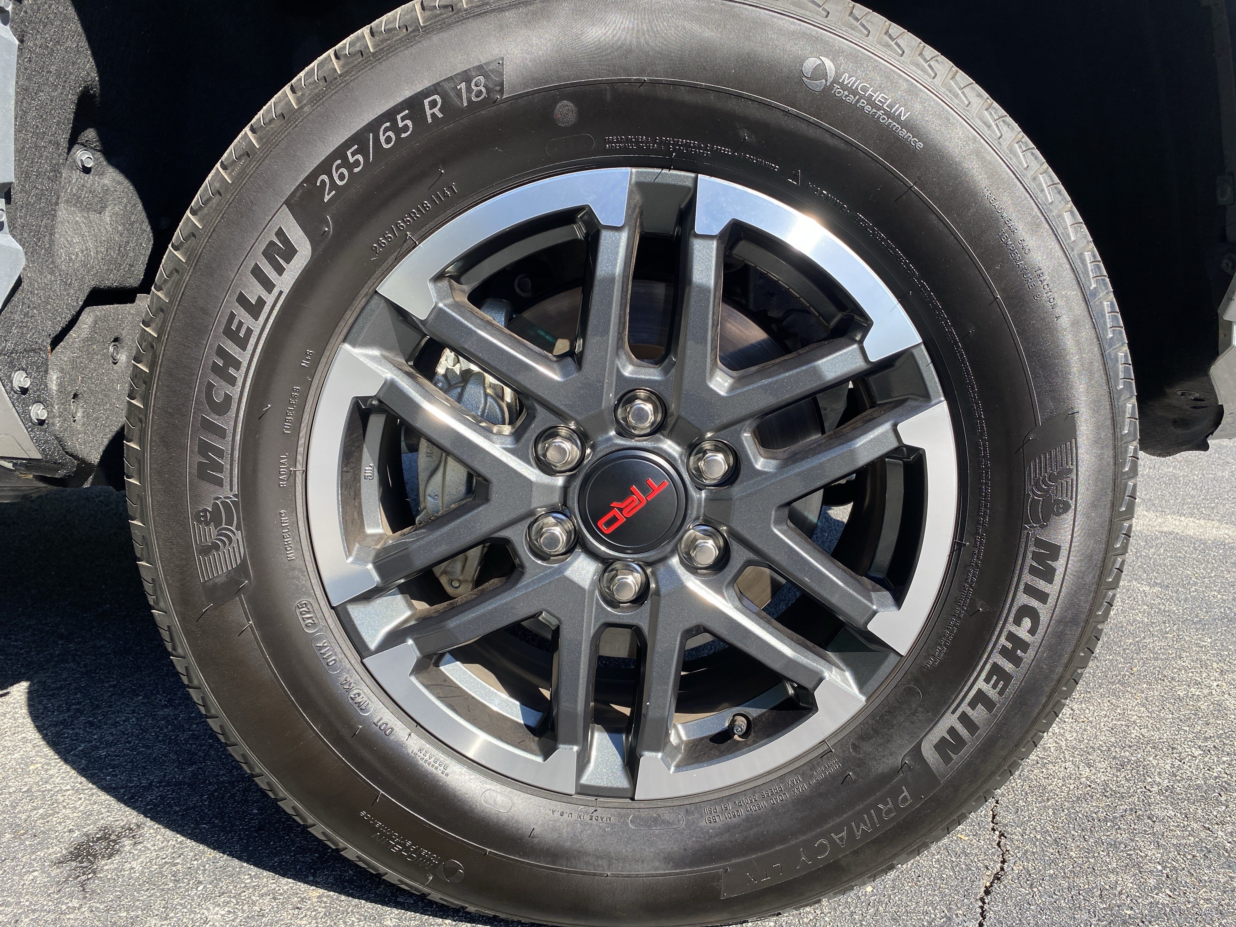 Used 2025 Toyota Tacoma TRD Sport AWD/4WD image 13