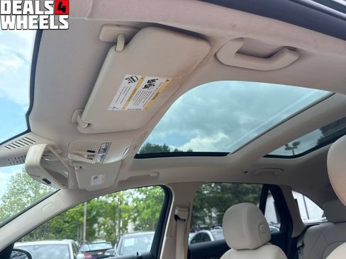 Used 2016 Mercedes-Benz GLC 300 image 21