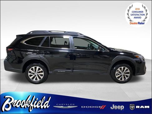 Used 2025 Subaru Outback Premium image 7