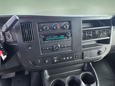 Used 2024 Chevrolet Express 3500 LT w/ LT Preferred Equipment Group image 23