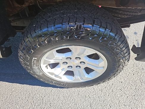 Used 2018 Chevrolet Silverado 1500 LT w/ All Star Edition image 12