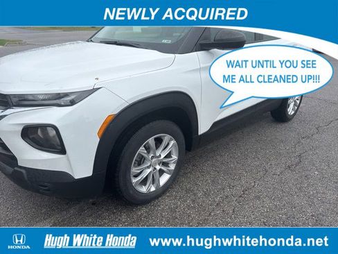 Used 2021 Chevrolet TrailBlazer LS AWD/4WD image 1