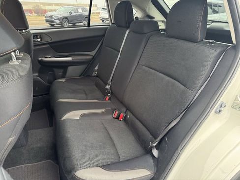 Used 2016 Subaru Crosstrek 2.0i Premium w/ Moonroof Package image 19