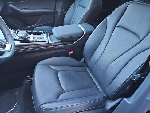 Used 2025 Audi Q8 Premium Plus image 15