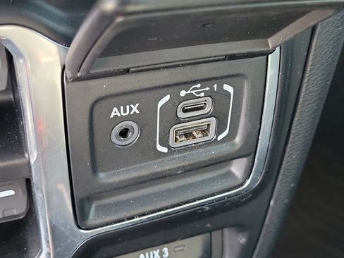Used 2023 Jeep Wrangler Unlimited Sport AWD/4WD image 25